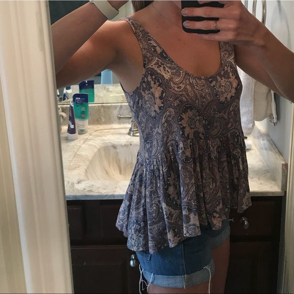 Urban outfitter tank - Picture 2 of 3